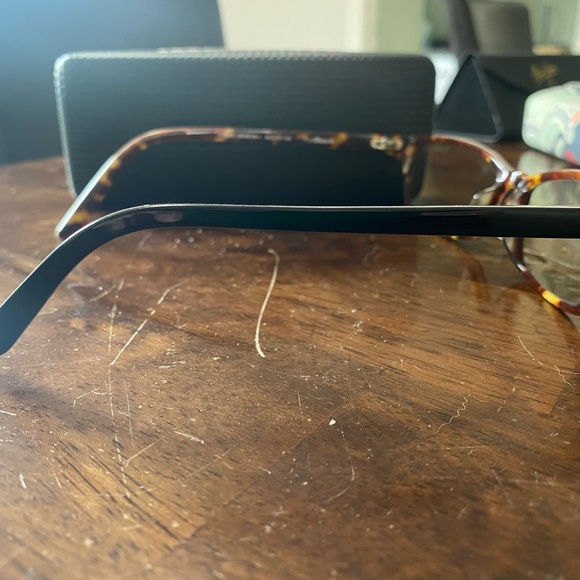 True Blue glasses - Picture 3 of 3